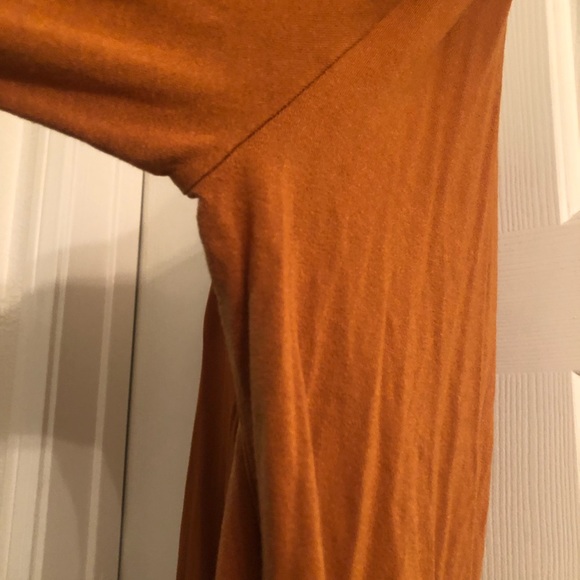 Forever21 Contemporary - Picture 4 of 13